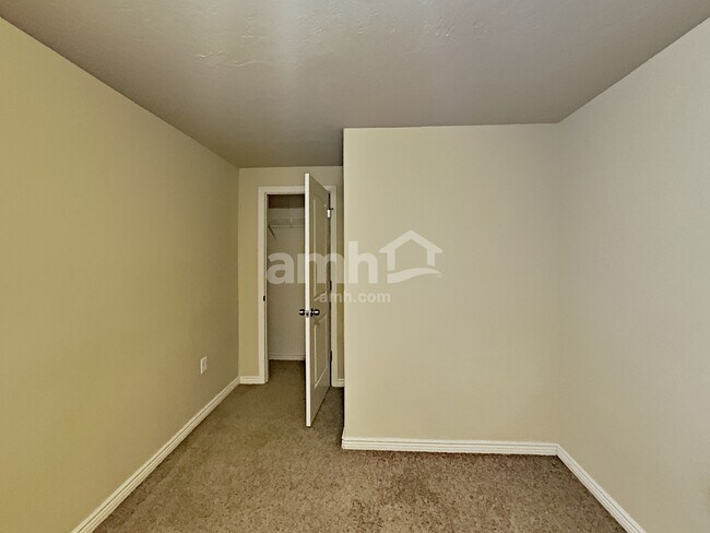 Building Photo - 4778 Wilson Way