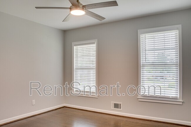 Building Photo - 143 Avondale Dr
