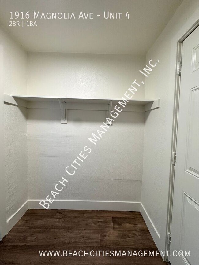 Building Photo - 1916 Magnolia Ave