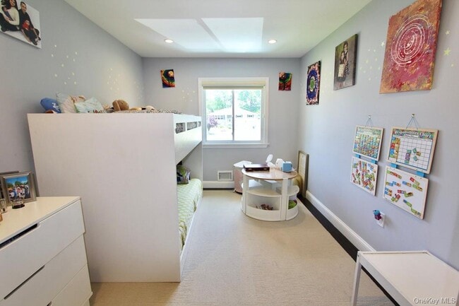 Building Photo - 83 Executive Dr