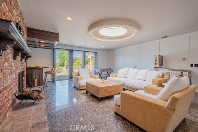 Building Photo - 4321 Clear Valley Dr