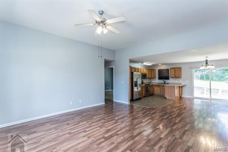 Family Room - 24492 Tanglewood Rd