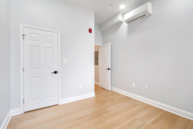 Building Photo - 604 N Eutaw St