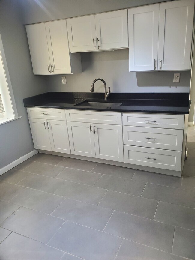 Building Photo - 4345 Matson Ave