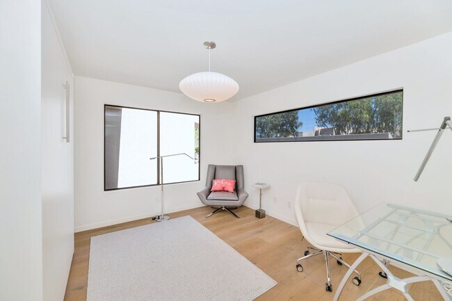 Building Photo - Rates Vary: $4,995 - $7,495