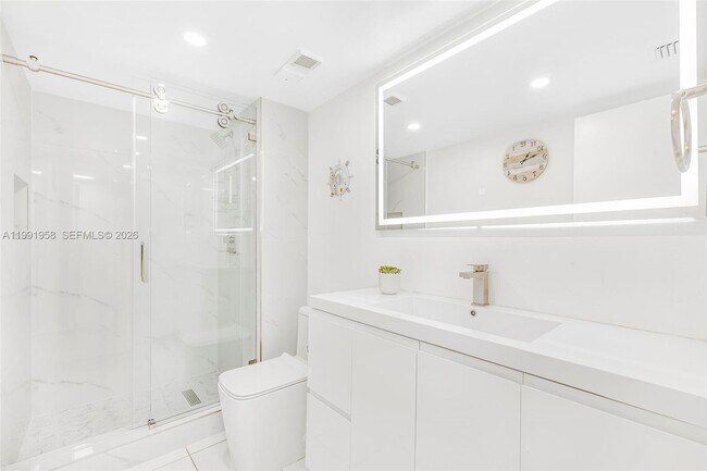 Building Photo - 2401 Collins Ave