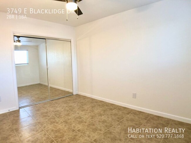 Building Photo - Beautifully renovated 2bd/1bath in Central...