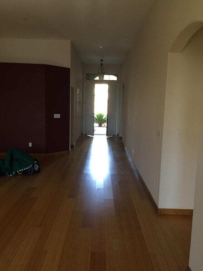 Building Photo - 1119 Phillip Island St