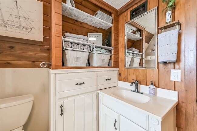 Building Photo - 2009 Todville Rd