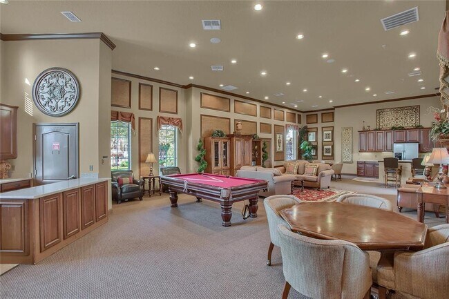 Building Photo - 2333 Lobelia Dr