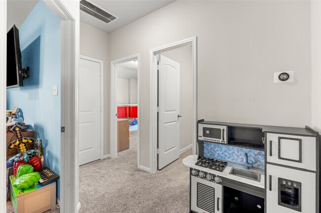 Building Photo - 5347 Sunny Ray Dr