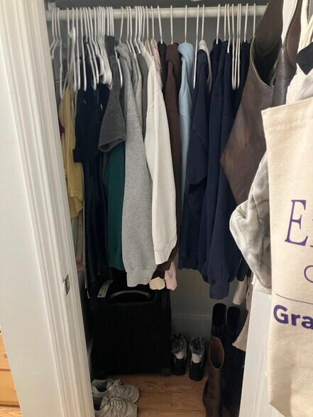 Building Photo - 64 Hemenway St