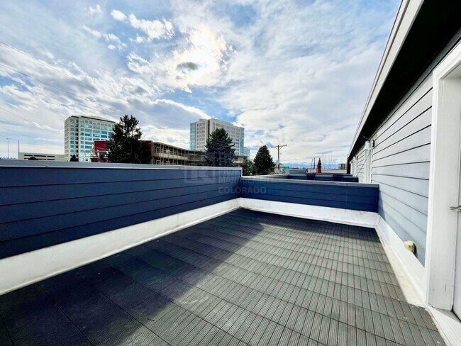 Building Photo - 4411 E Jewell Ave