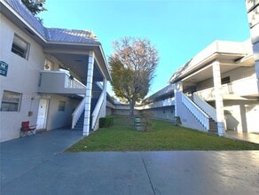 Building Photo - 17255 SW 95th Ave