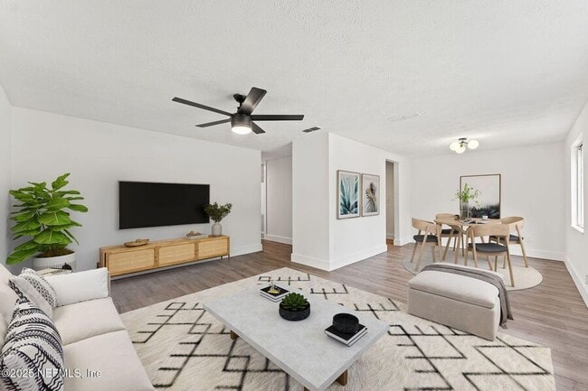 Building Photo - 2348 Sherrington St