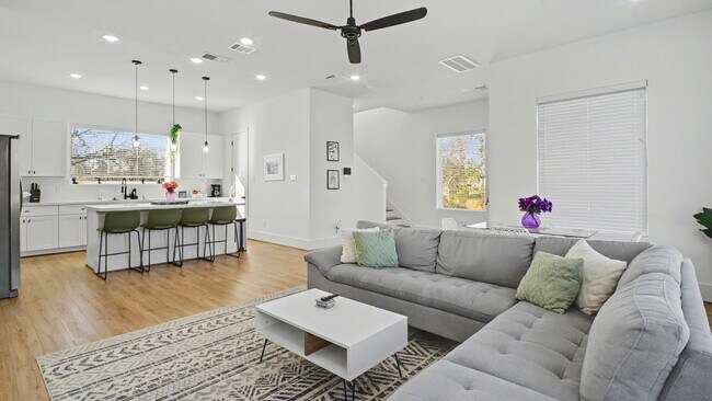 Building Photo - 2802 Tierwester St