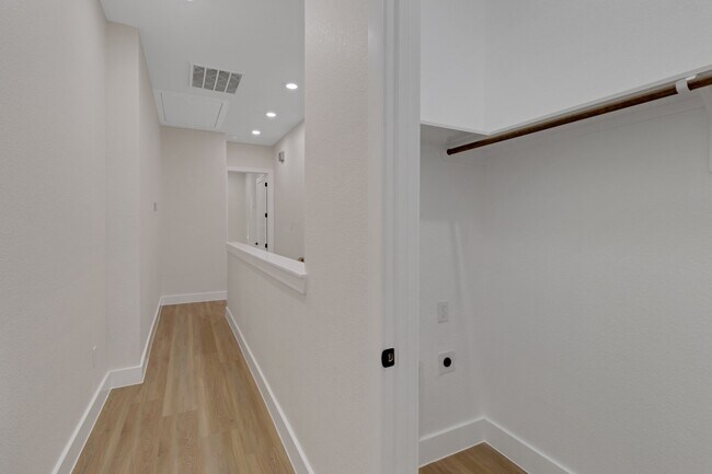 Building Photo - 7962 Ethel St