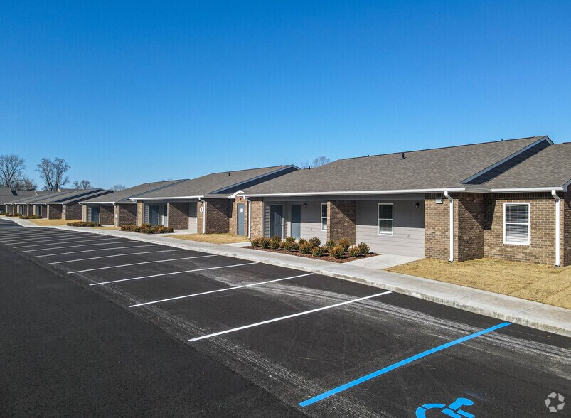 Villas at Riverside 130 River Rd Muscle Shoals AL 35661 Apartment