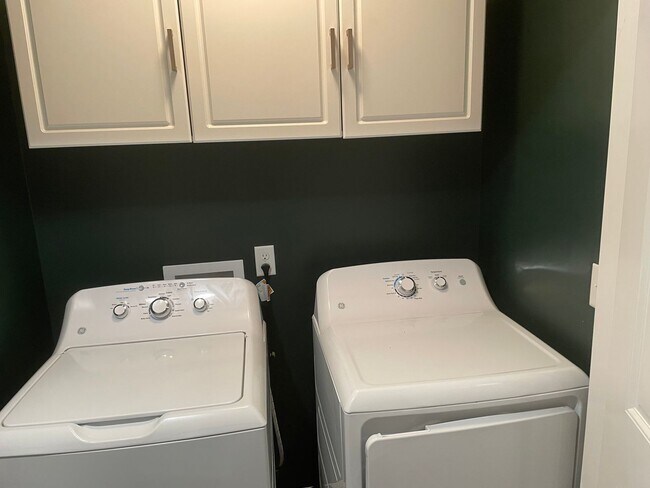 Building Photo - Beautiful Goodlettsville Condo Rental – 2 Bed, 2.5 Bath