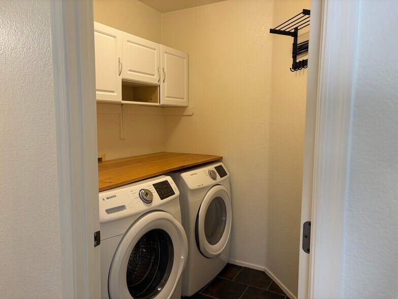 Building Photo - 8392 S Egyptian Dr