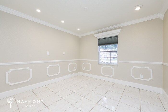 Building Photo - 2310 Chestnut Hills Dr