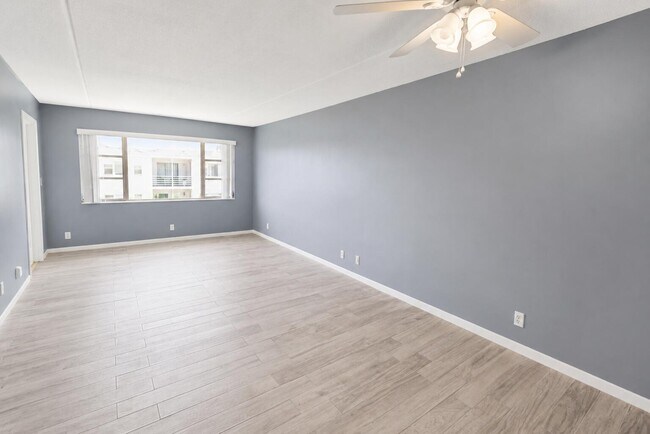 Building Photo - 4500 N Flagler Dr