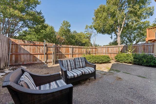 Building Photo - 2905 Country Pl Cir