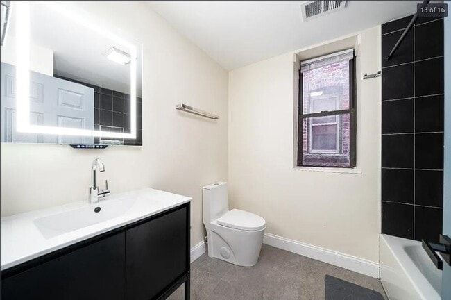 Building Photo - 71 Bostwick Ave