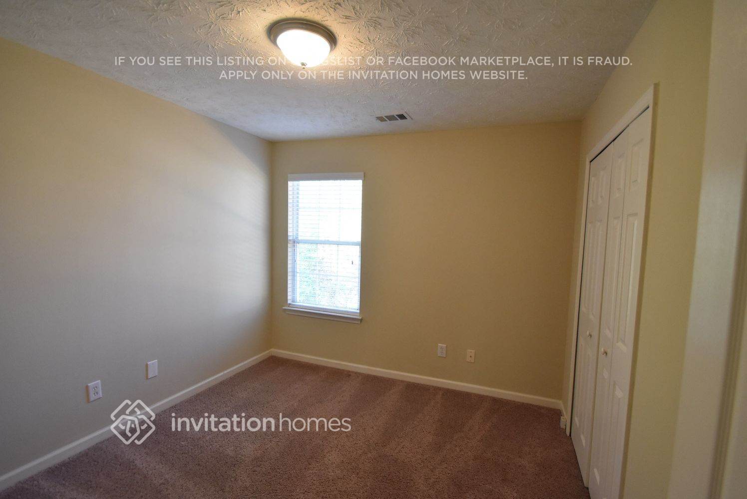 Building Photo - 1725 Stoneoak Cir