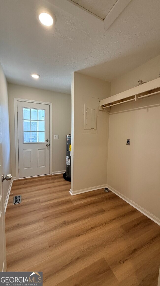 Building Photo - 60 Timber Mill Cir