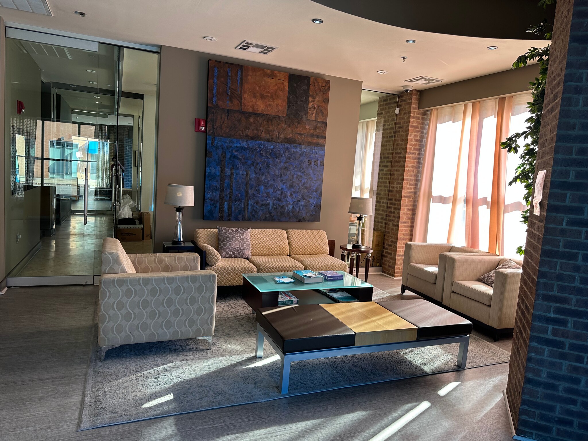 Building Photo - 2020 5th Ave S