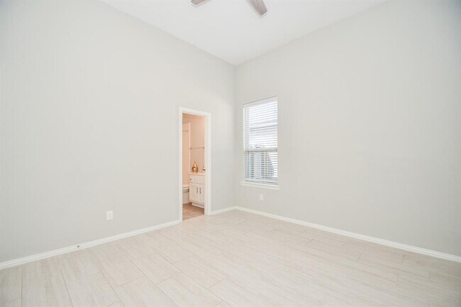 Building Photo - 30518 Night Heron Ln