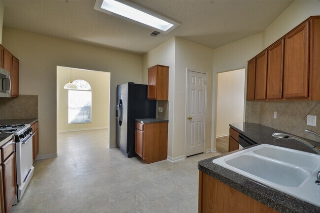 Building Photo - 4819 Dappled Grove Trail