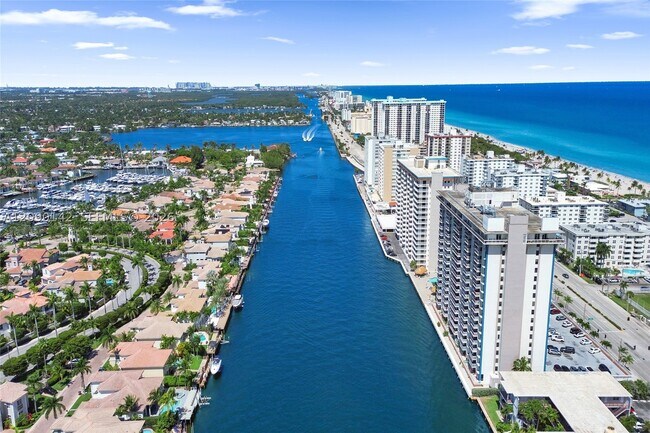 Building Photo - 1600 S Ocean Dr