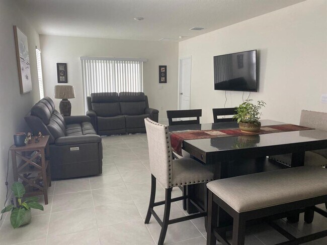 Building Photo - 3495 Sandalwood Isle Wy