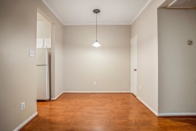 Building Photo - 2001 Bering Dr