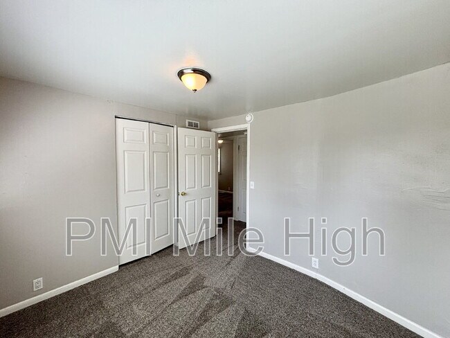 Building Photo - 7221 Canosa Ct