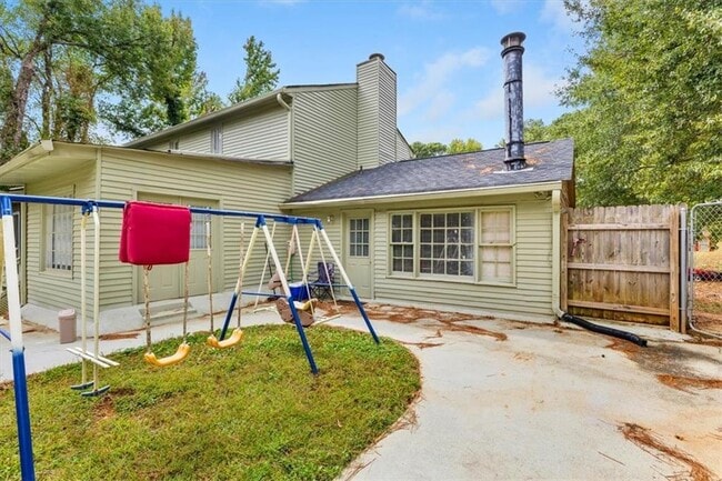 Building Photo - 661 Bantry Ln