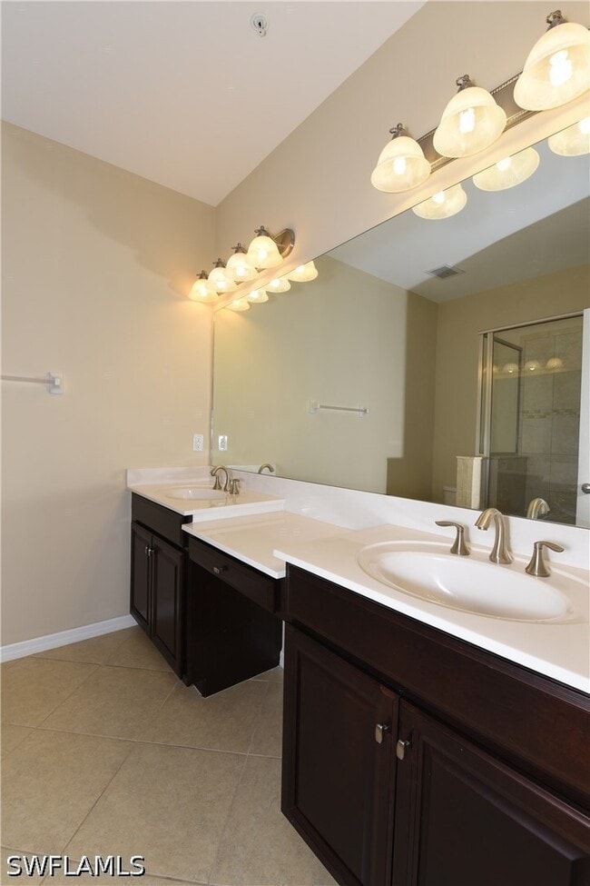 Building Photo - 8560 Evernia Ct