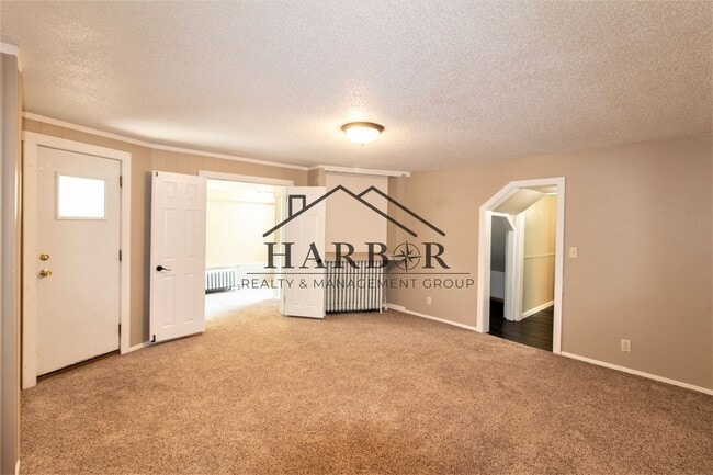 Building Photo - Spacious 2-Bedroom Living in the Heart of Rochester