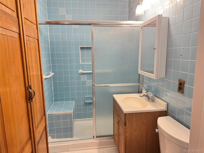 Building Photo - 129 Spring Ln