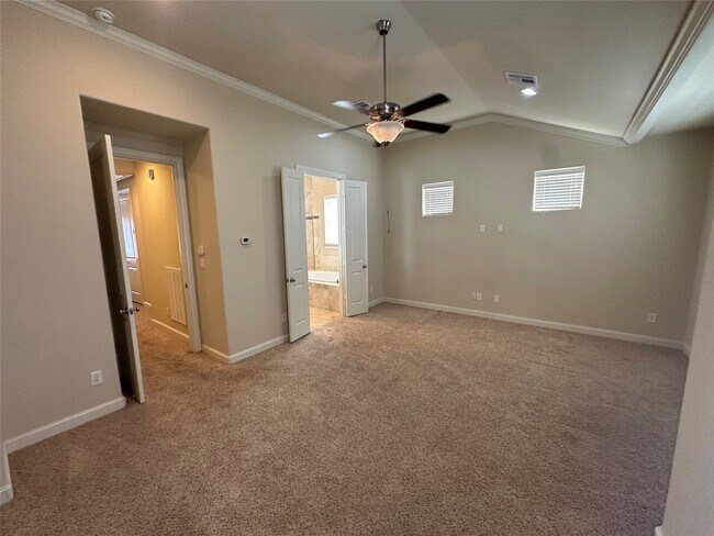 Building Photo - 2021 Fannin Station