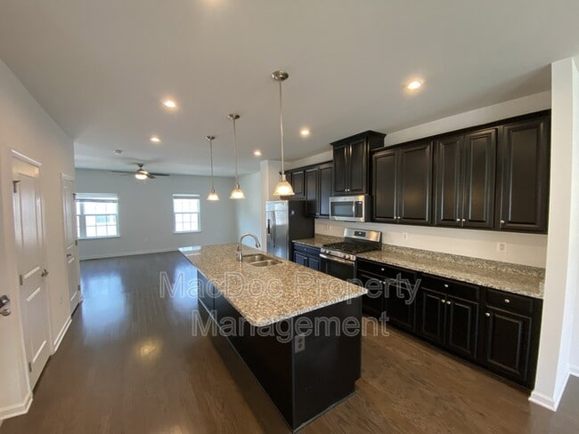 Building Photo - 2803 Wheatland Station Way