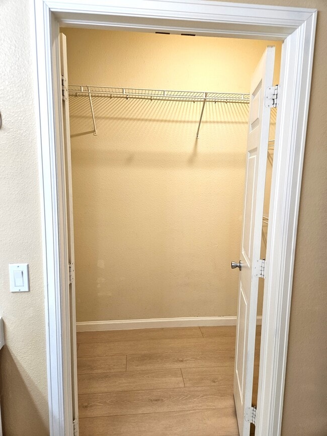 Master Walkin Closet - 7442 S Quail Cir