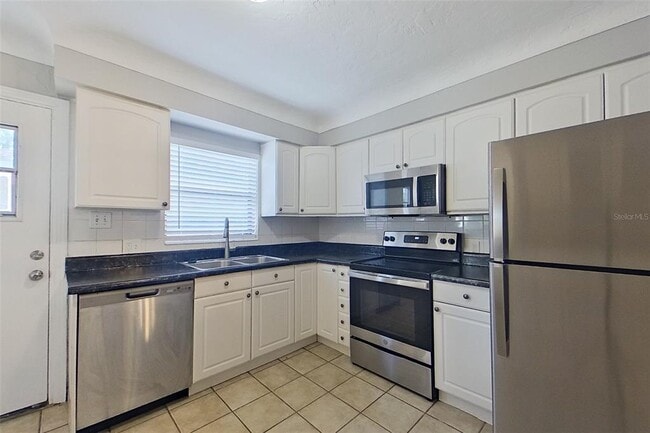 Building Photo - 5140 17th Ave N