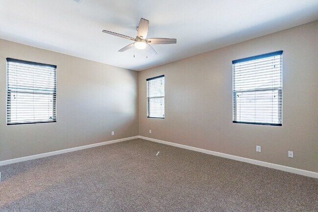 Building Photo - 41391 W Williams Way