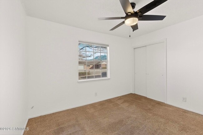 Building Photo - 8120 Ruidoso Rd NE