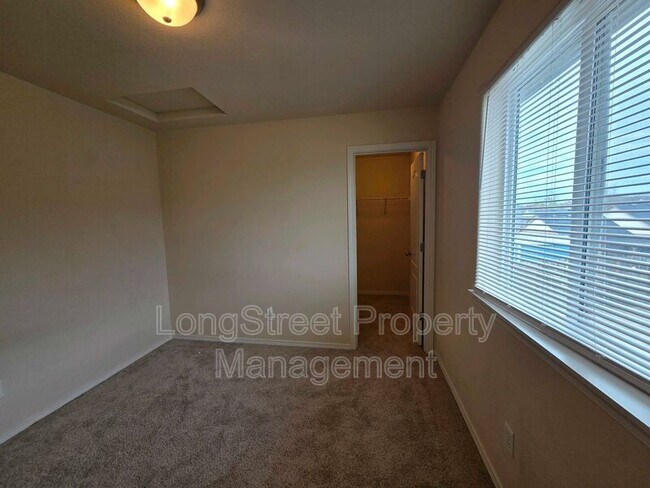 Building Photo - 4437 Creel Ave