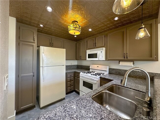 Building Photo - 1341 Via Sebastian