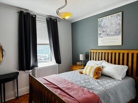 Building Photo - 14 Beacon St